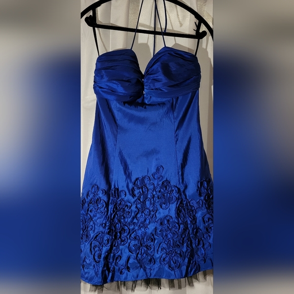 Xscape Dresses & Skirts - * XSCAPE royal blue cocktail dress Final Discount